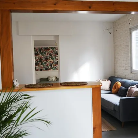 Maison De - Close To & Paris Apartman *